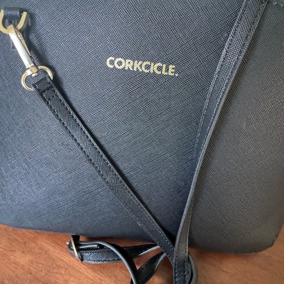 Corkcicle lunch box Adair crossbody - Picture 5 of 8